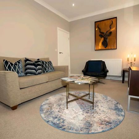 Stones Throw Apartment Scarborough Exterior foto