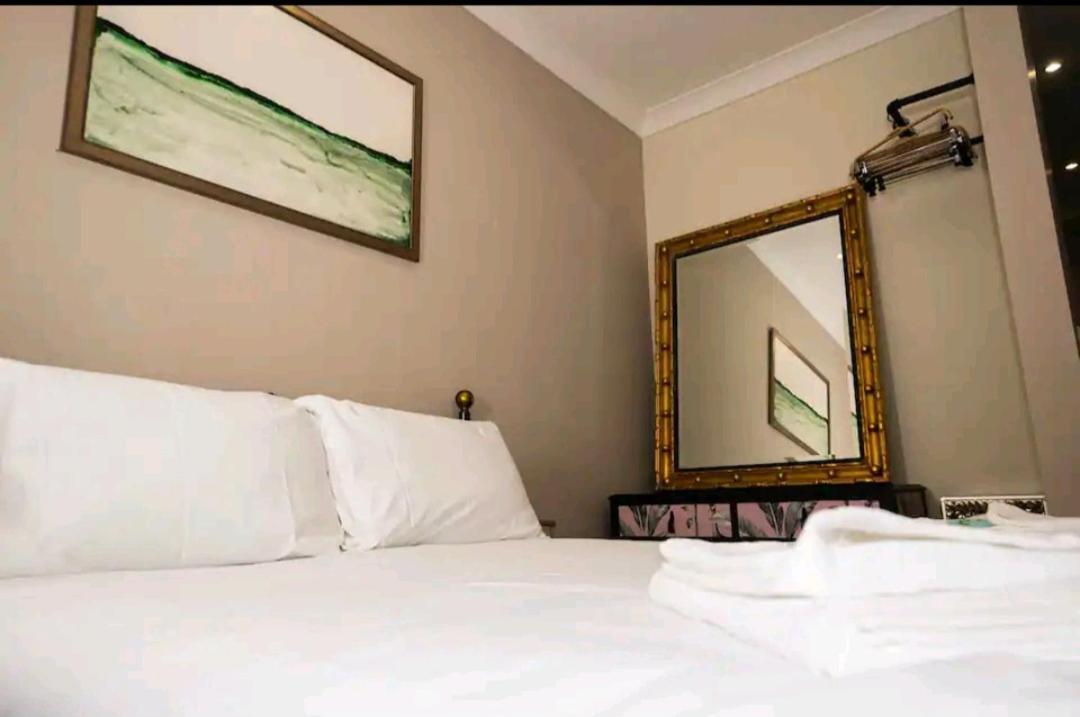 Stones Throw Apartment Scarborough Exterior foto
